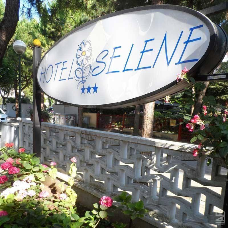 Hotel Selene Milano Marittima Exterior photo